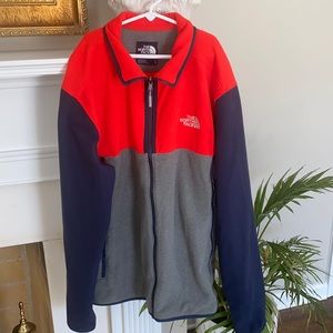 Size L like new mens Northface fleece jacket